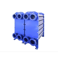 熱交換器在工程領(lǐng)域中的發(fā)展方向及前景是怎樣的?熱交換器是一種用于傳熱的設備， 主要用于工業(yè)領(lǐng)域中的蒸汽和流體的加熱、 冷和， 回收等工藝過(guò)程中。 隨著(zhù)工程技術(shù)的不斷發(fā)展和應用需求的增 加，熱交換器也在不斷進(jìn)步和改進(jìn)。本文將從四個(gè)方面來(lái)探討熱交換器在工程領(lǐng)域中的發(fā)展方向及前景。 提高傳熱效率 傳熱效率是衡量熱交換器性能的重要指標之一。目前，熱交換器的傳熱效率已經(jīng)達到很高水平，但在工程應用中仍然存在一定的提升空間。未來(lái)的 發(fā)展方向之一，是通過(guò)改進(jìn)傳熱介質(zhì)的流動(dòng)方式和傳熱表面的結構設計，進(jìn)一步提高熱交換器的傳熱